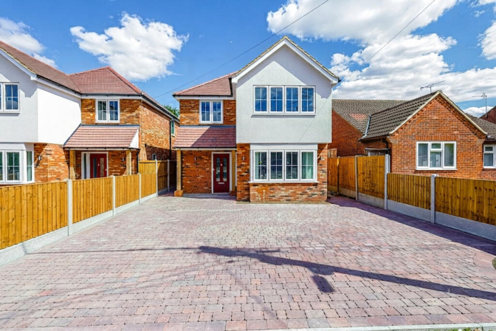 Main image of property: Burnham Road, Hockley, SS5