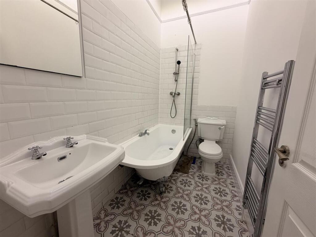 Main image of property: Richmond Road, Cardiff, CF24
