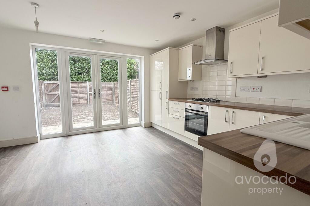 House in Guildford - View 2