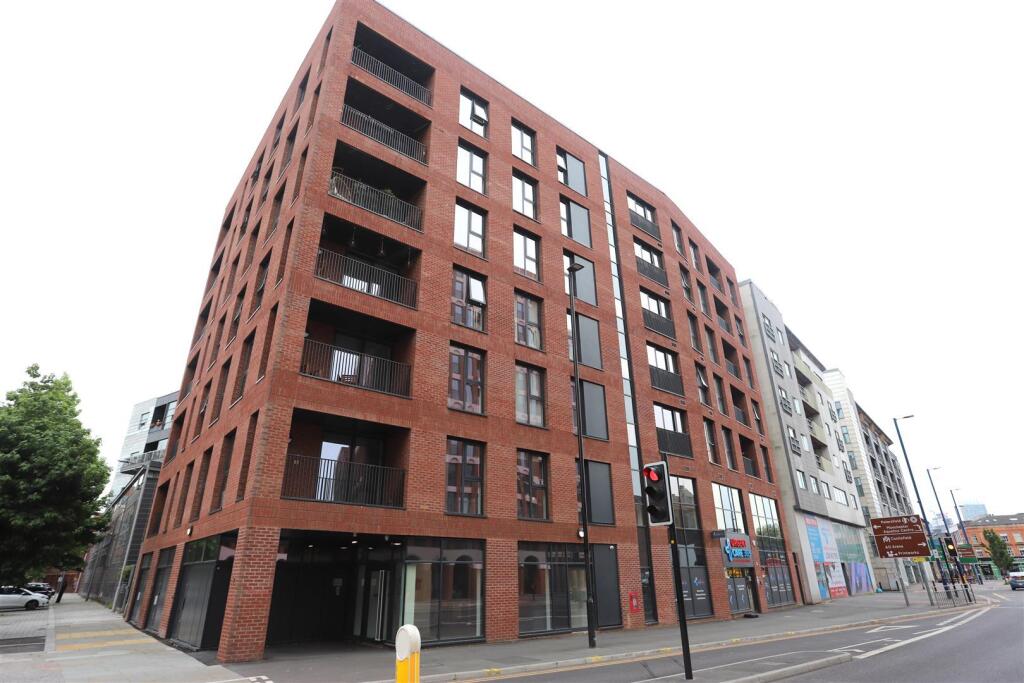 Apartment in Manchester, Ancoats - View 2