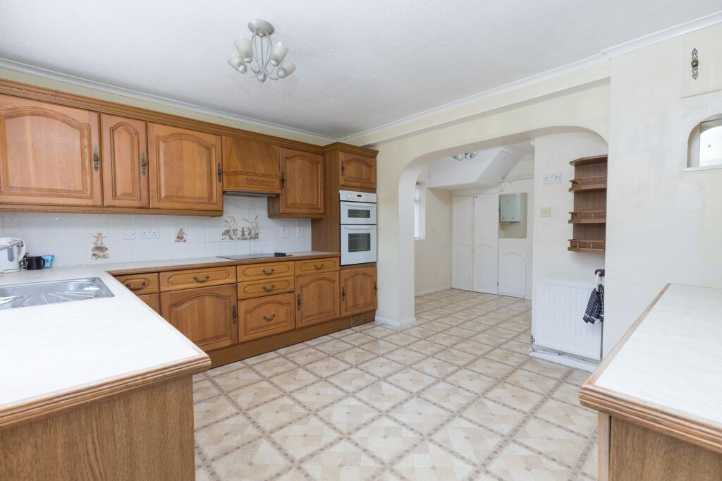 Rusper Road, Crawley, RH11 - View 2