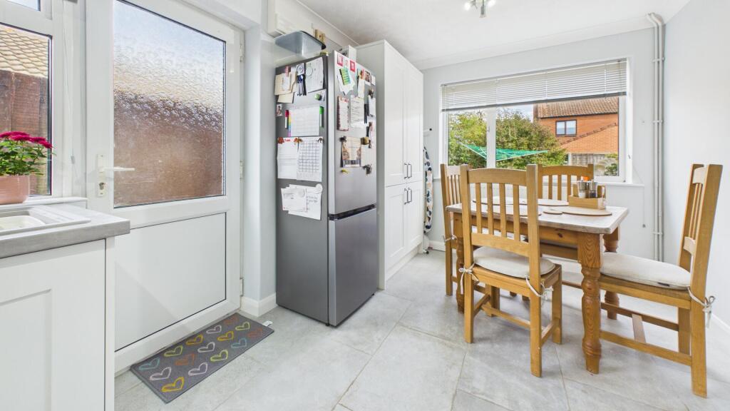 House in Peterborough - View 5