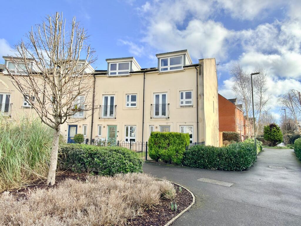 Main image of property: Victoria Circus, Tewkesbury, GL20