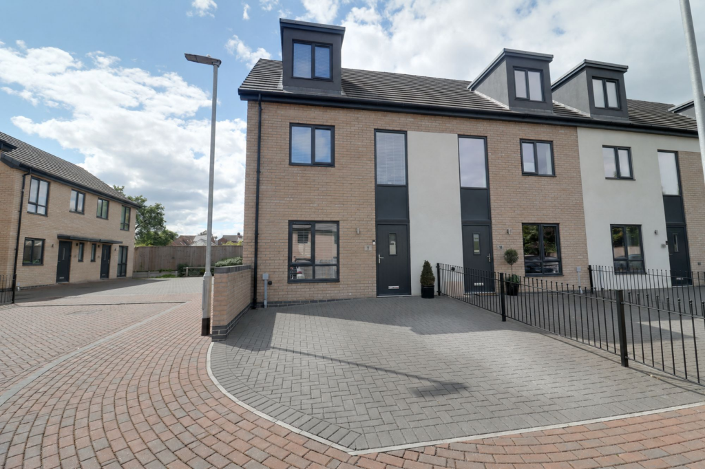 Main image of property: Grassfields Close, Scunthorpe, DN16