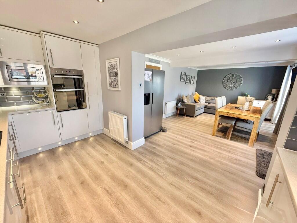 House in Stanney Oaks, Ellesmere Port - View 3