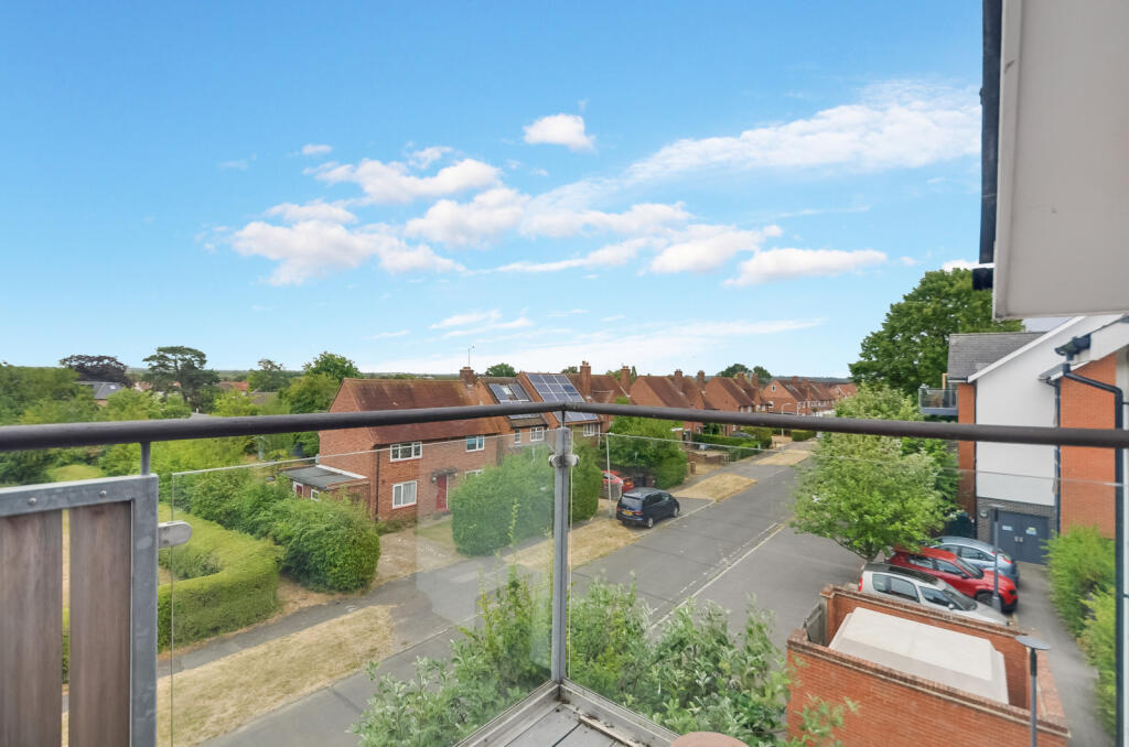 Apartment in Reading - More