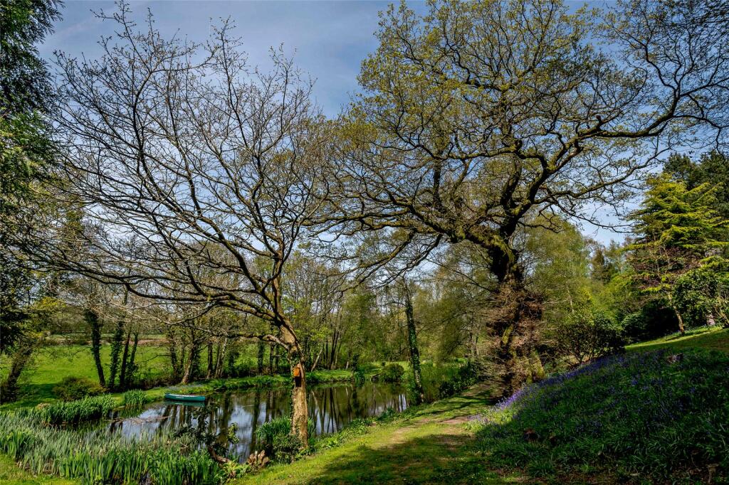 Combe St. Nicholas, Chard, Somerset, TA20 photo 2
