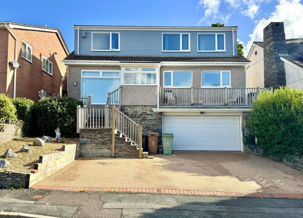 4-bed detached on Hazel Close, Birdcage Farm, Plymouth, £425,000