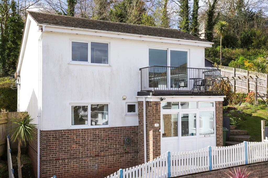 Main image of property: The Mount, Teignmouth, TQ14 8NS