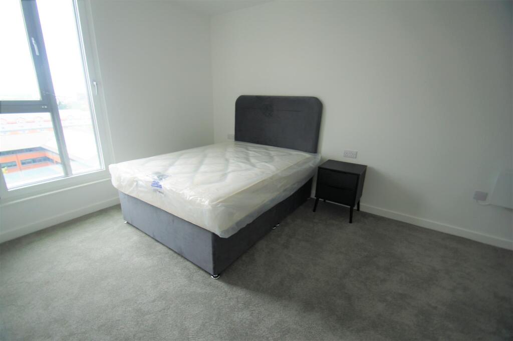 Apartment in Trafford, Greater Manchester - More