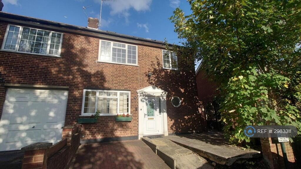 Main image of property: The Causeway, London, N2