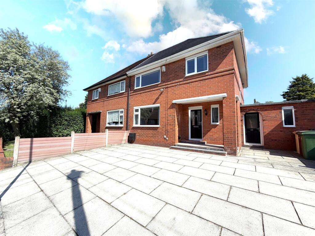 Main image of property: Townsfield Road, Westhoughton, Bolton