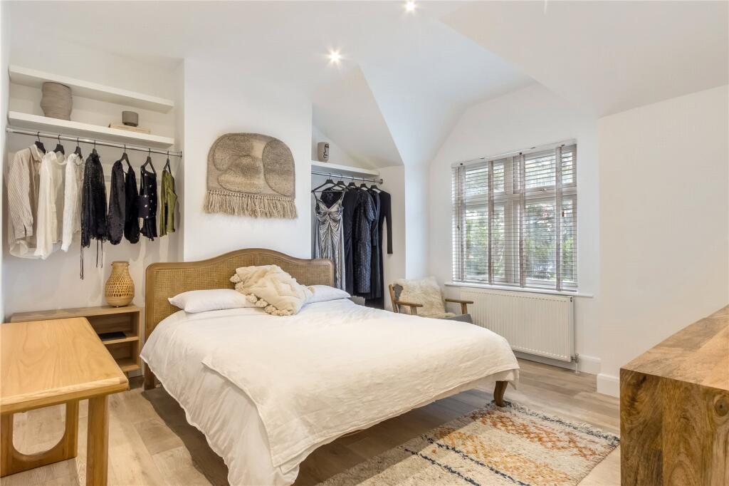 Main image of property: Brunswick Park Road, London, N11