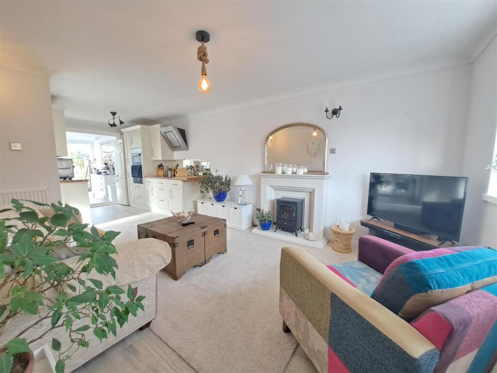 Widgeon Court, Fareham photo 2
