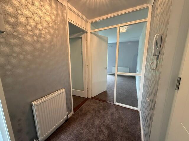 Apartment in Harrogate, Coppice Valley - View 4