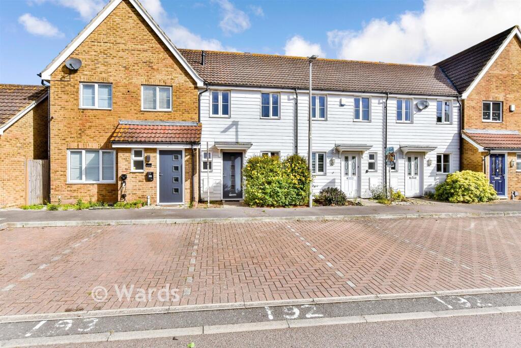 Baryntyne Crescent, Rochester, Kent - More