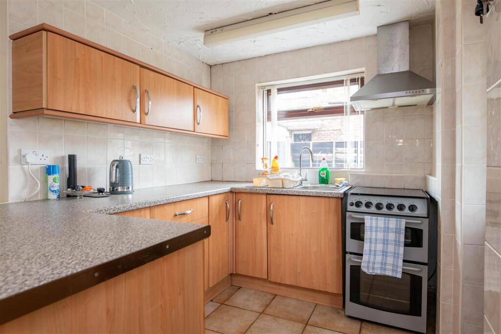 Lacy Avenue, Penwortham, Preston photo 3