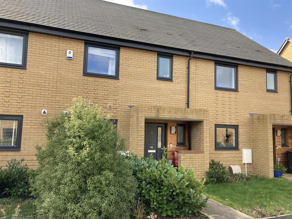Main image of property: Fox Avenue, Yatton, Bristol