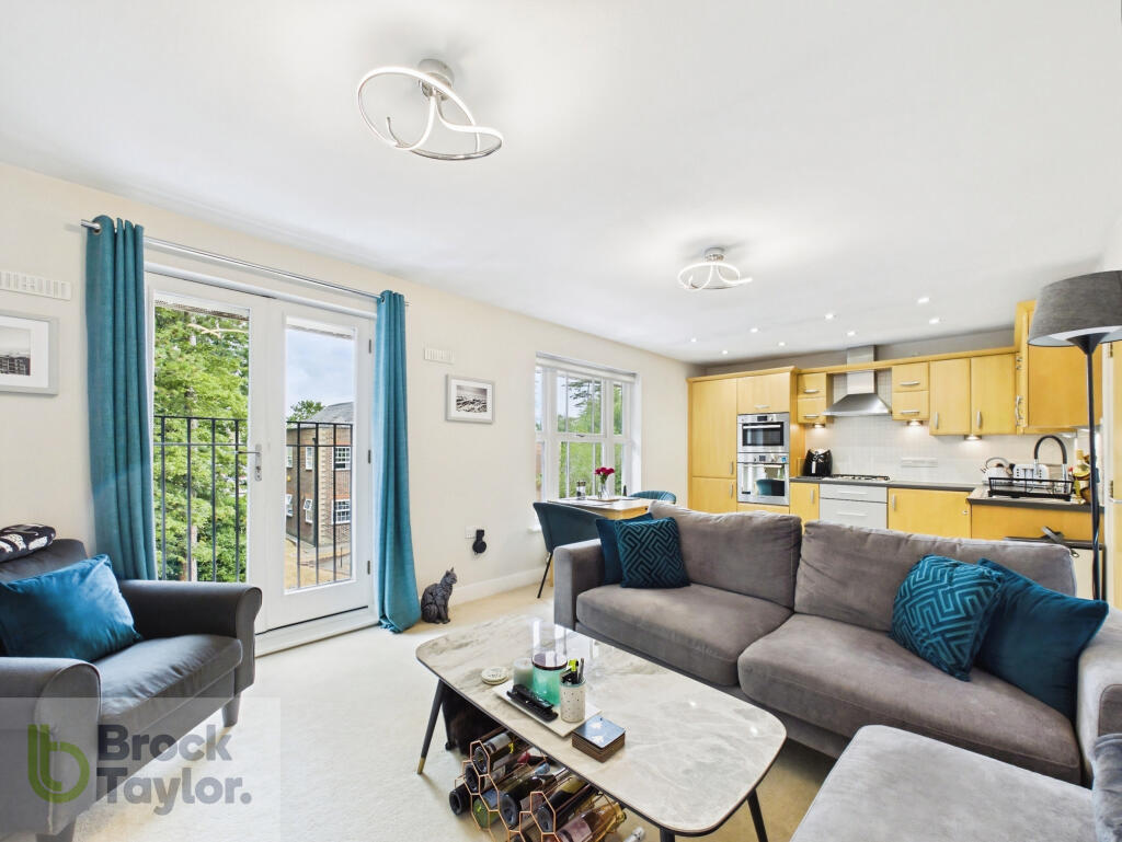 Apartment in Mid Sussex, Haywards Heath - View 3