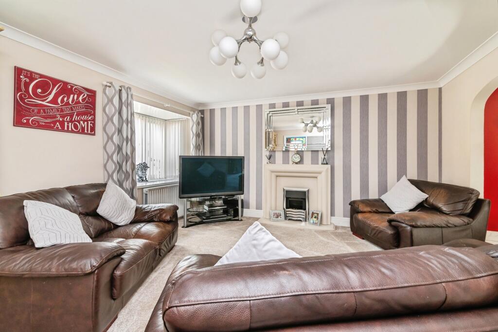 Newgate Close, Carlton, Nottingham, Nottinghamshire, NG4 - View 6