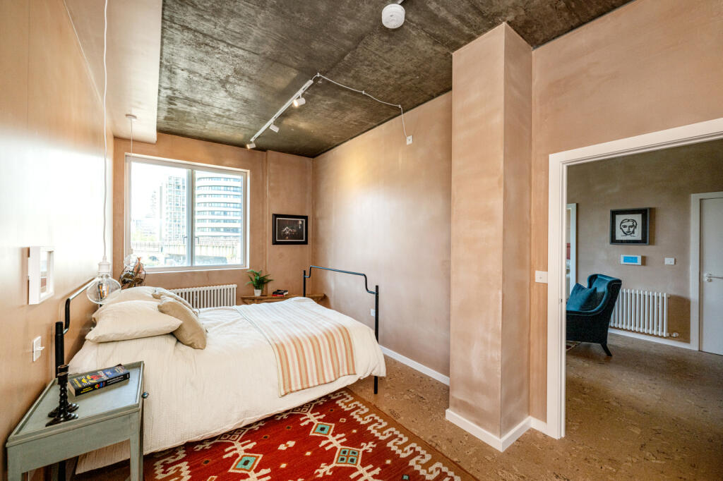 Apartment in London, Silchester Estate, North Kensington - View 5