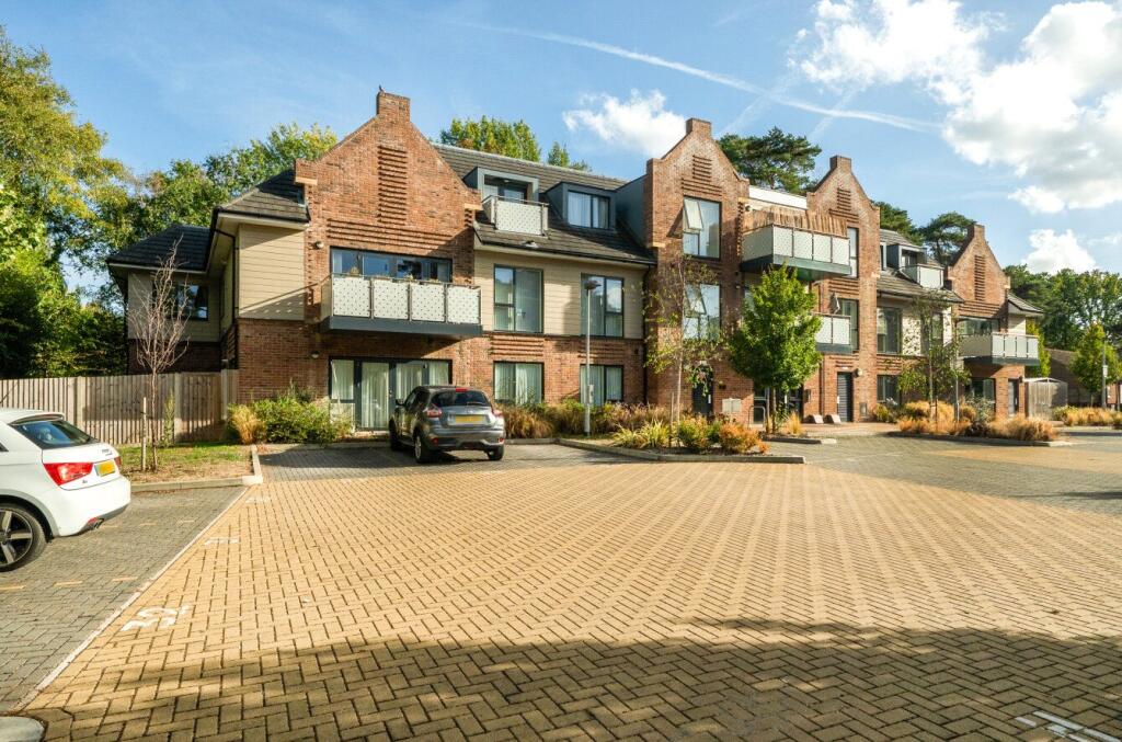 Apartment in Finchampstead