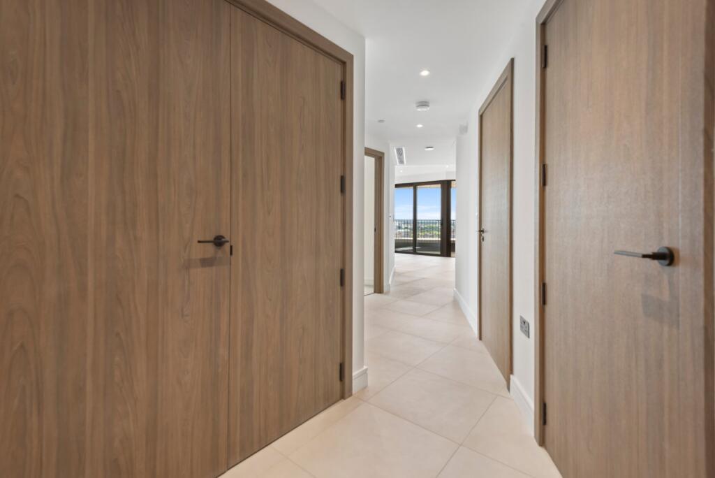 Apartment in London - View 2