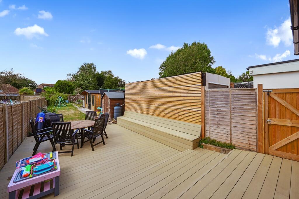 New Barn Road, Shoreham, West Sussex, BN43 photo 4