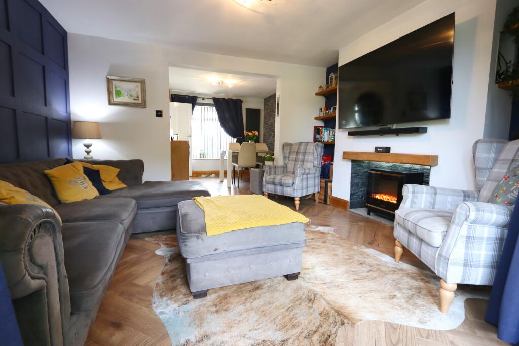 House in Northampton, North Northamptonshire - View 3