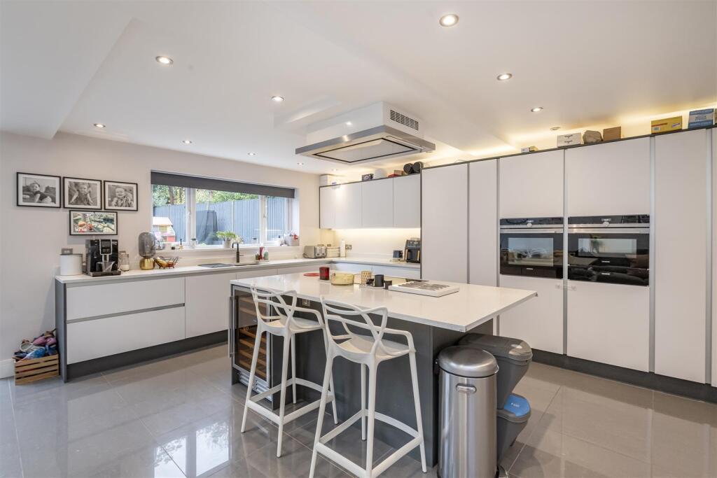 House in Harpenden, Southdown - View 2