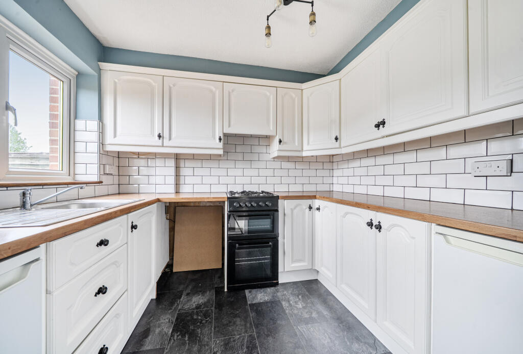 House in Yate, South Gloucestershire - View 2