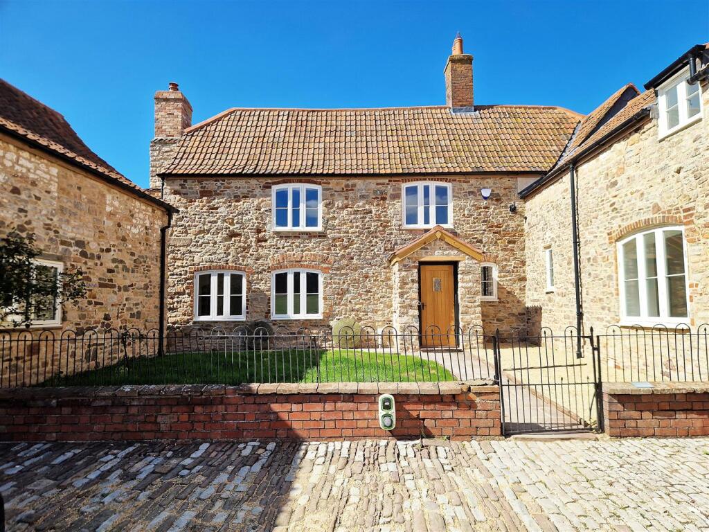 Main image of property: Badgers lane, Almondsbury, BS32