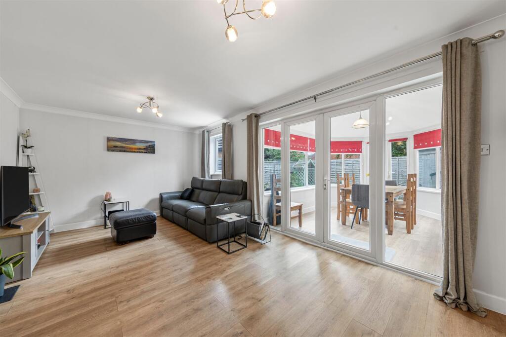 Specklands, Loughton, Milton Keynes photo 3