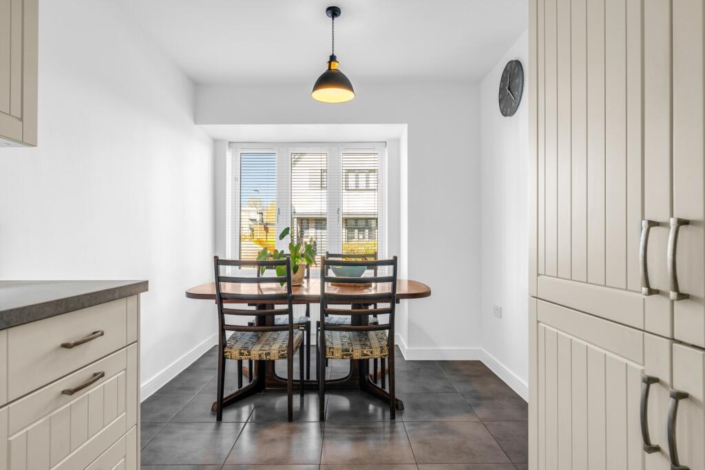 Additional image 7 of Queens Avenue, Welwyn Garden City, Hertfordshire, AL7