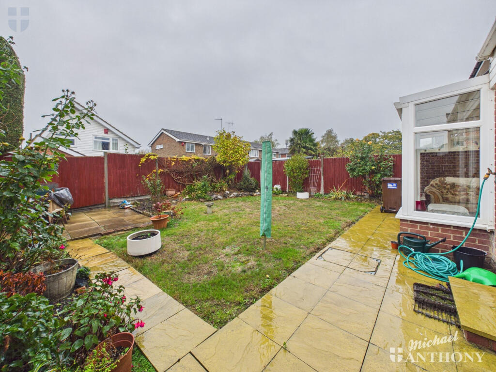Ringstead Way, Aylesbury photo 3