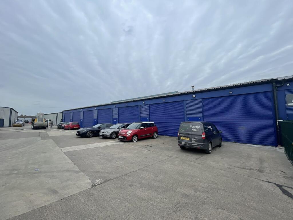 Main image of property: Unit 6 & 7, 360 Business Park, Doncaster, DN6 8DG