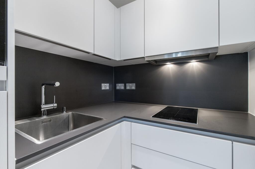 1 bedroom ground floor flat for rent
