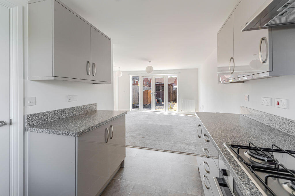 House in Weston-super-Mare, Locking Castle - View 3