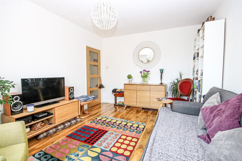 Moore Avenue, Sprowston - View 3