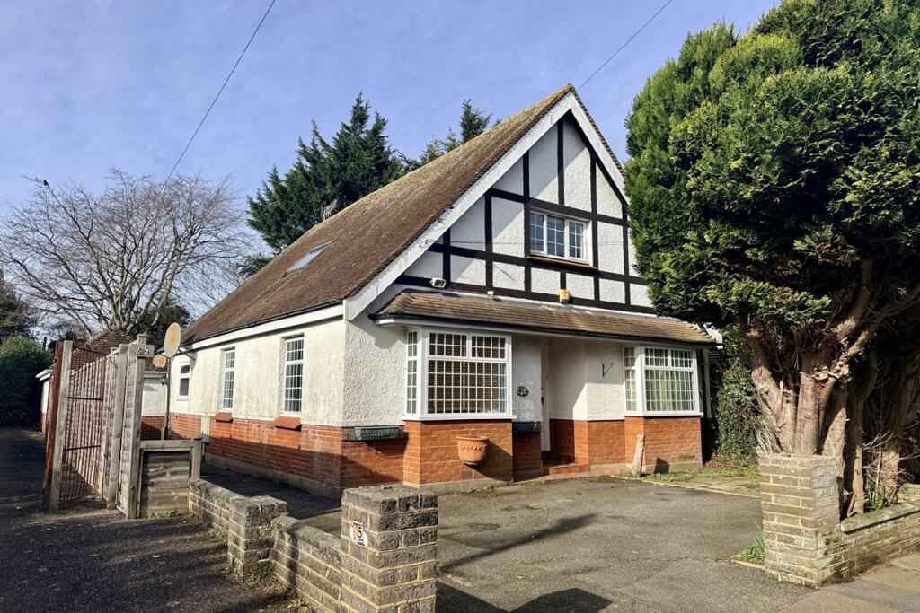 Main image of property: The Glen, Worthing, West Sussex, BN13 2AD