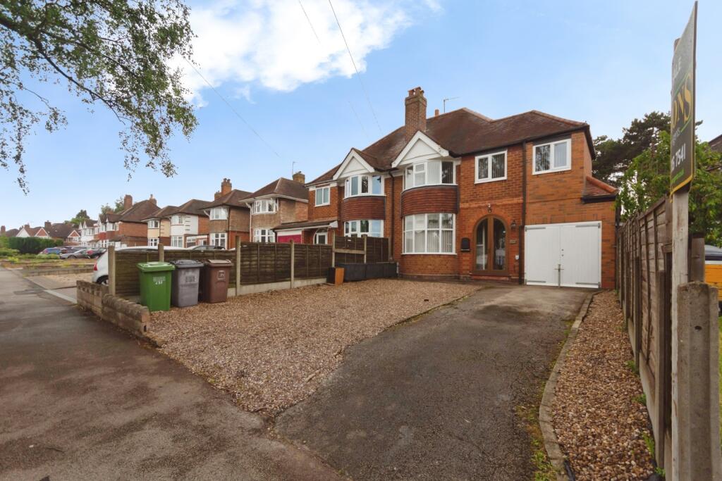 Main image of property: Lyndon Road, Solihull, West Midlands, B92