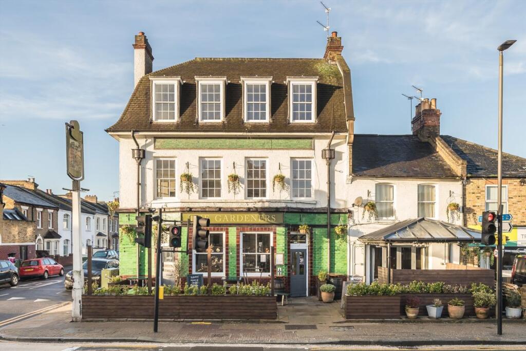 Apartment in London, Southfields - More