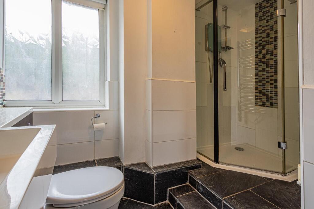 Apartment in Cardiff - More