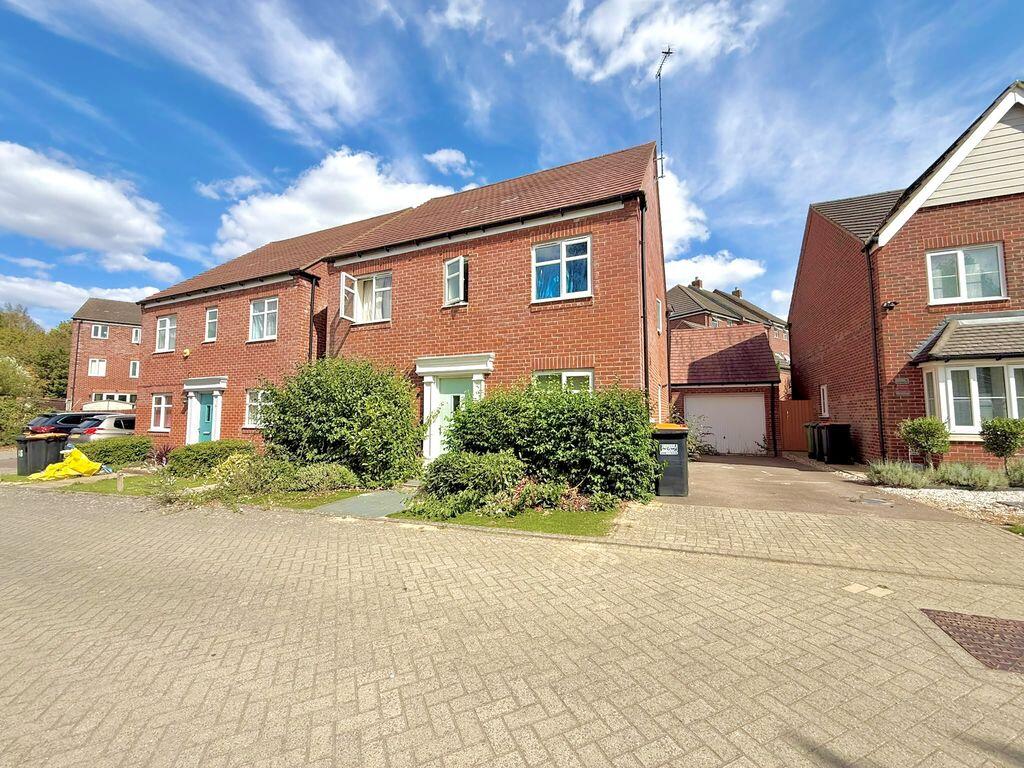 House in Houghton Regis, Central Bedfordshire