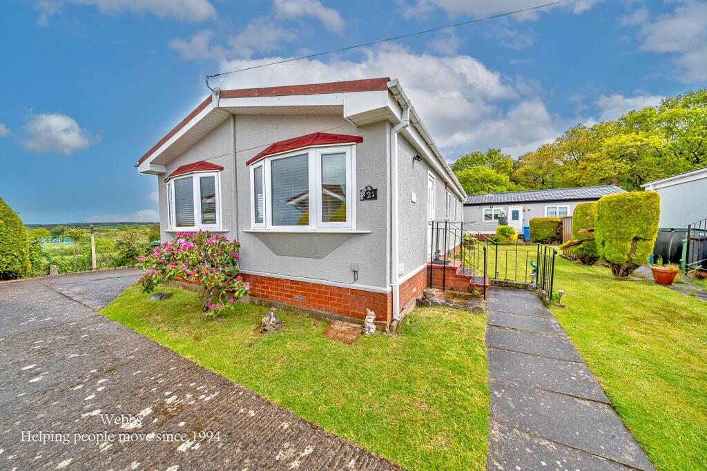 2-bed caravan on Ling Road, Cannock, £159,995