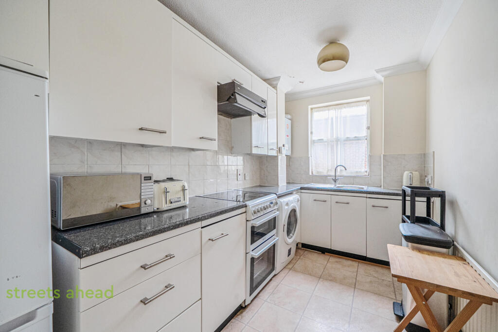 Dingwall Road, Croydon, CR0 – pohled 5