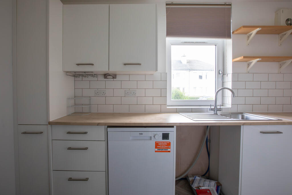 Apartment in Paisley, Thornly Park - More