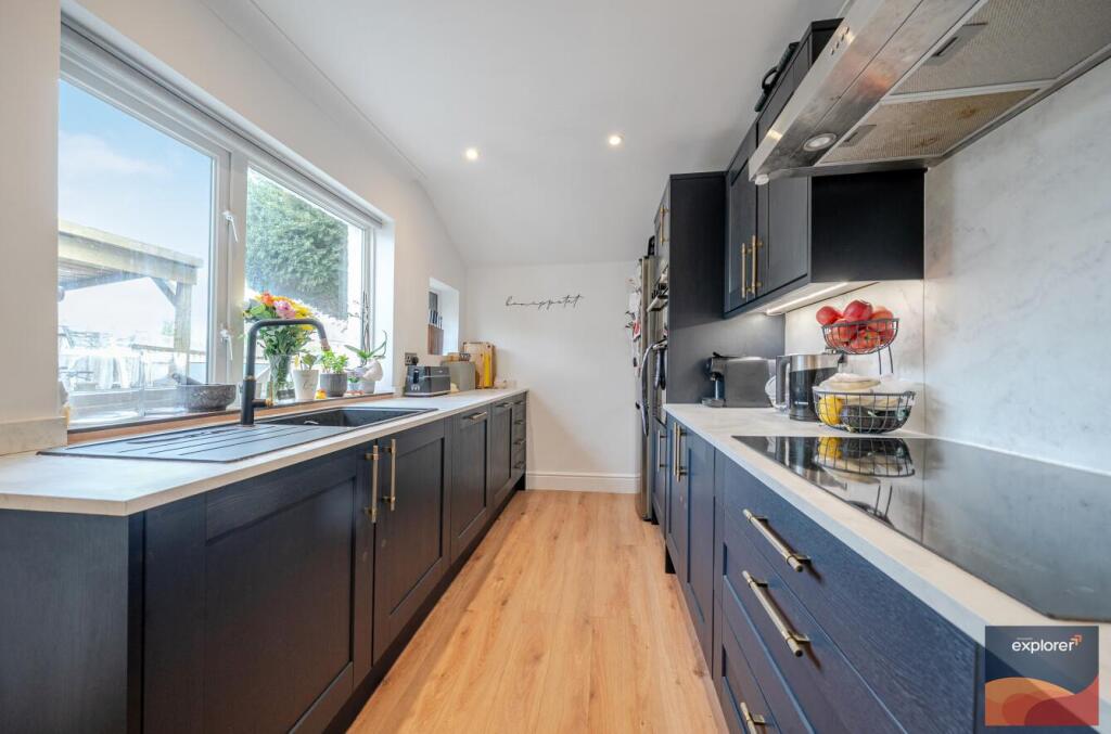 House in Reading - View 4
