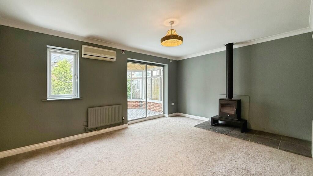 Fell Road, Westbury photo 2