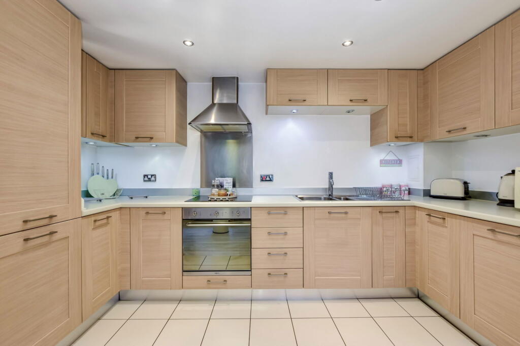 Additional image 7 of The Uplands, Bricket Wood, St. Albans, AL2 3UW